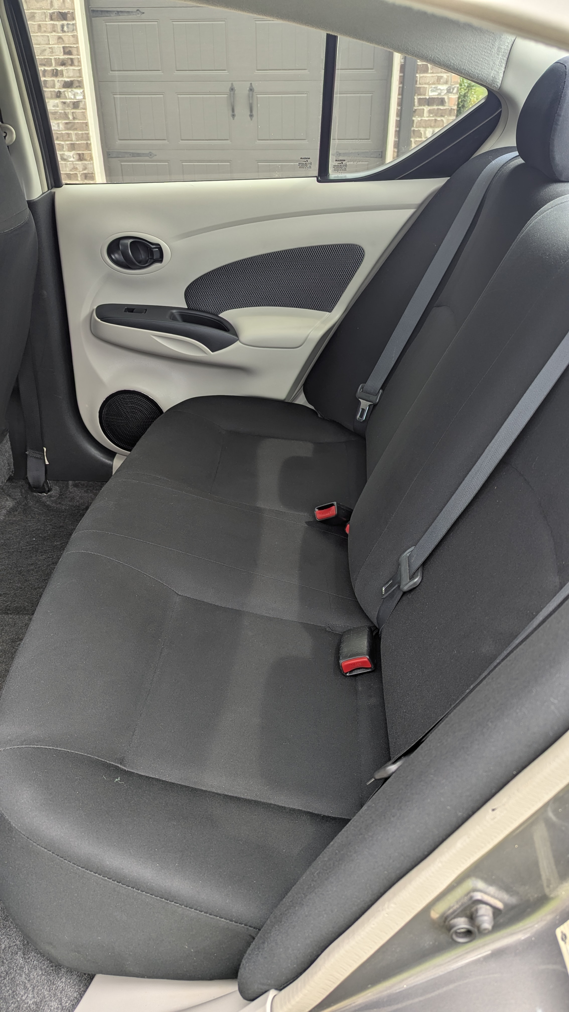 14 Rear Seat and Door