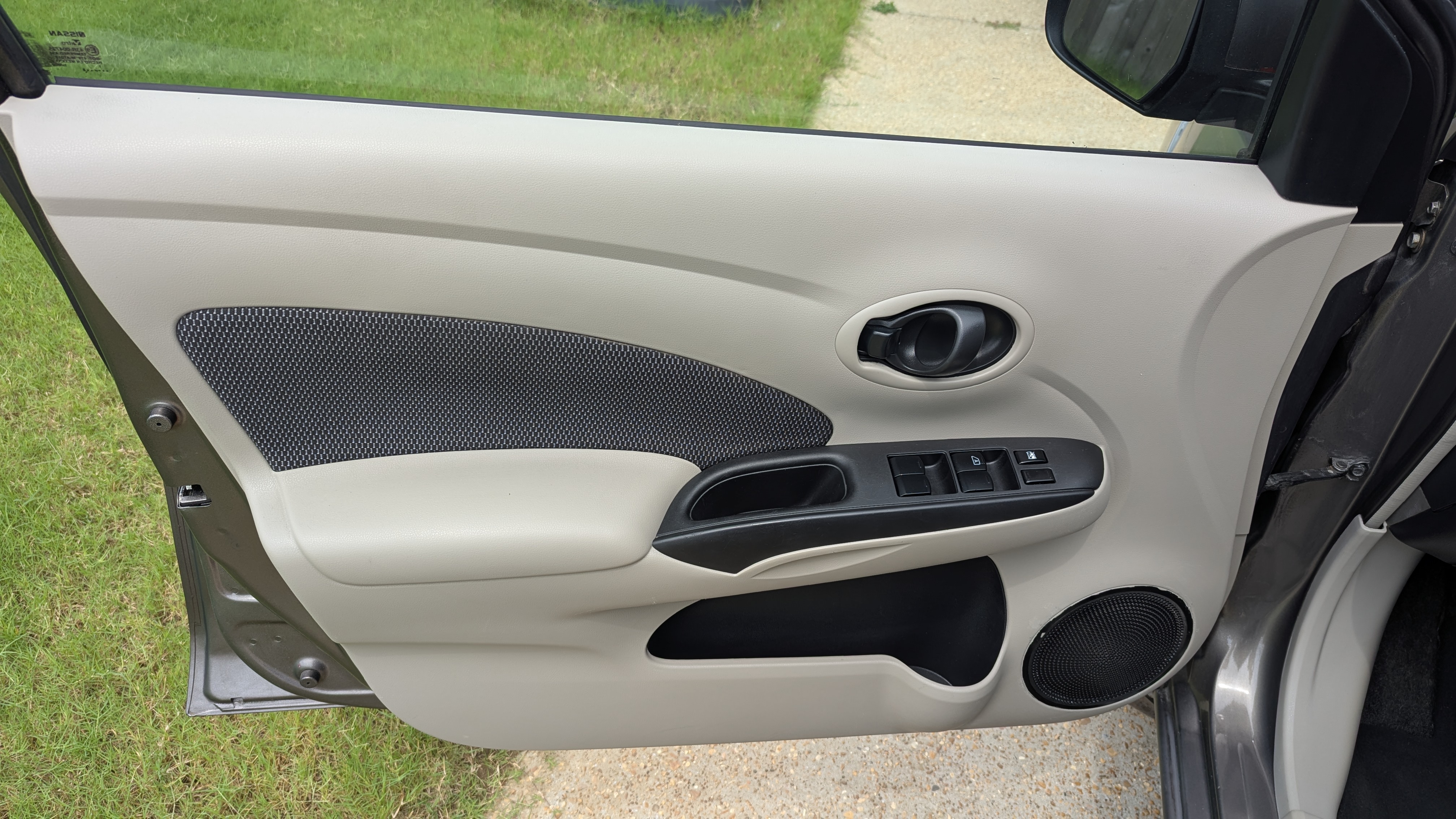 Driver's Door Panel 2